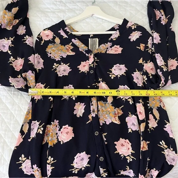 Free People Medium Julia Printed Navy Floral dress or tunic long sleeves EUC! - Picture 5 of 7